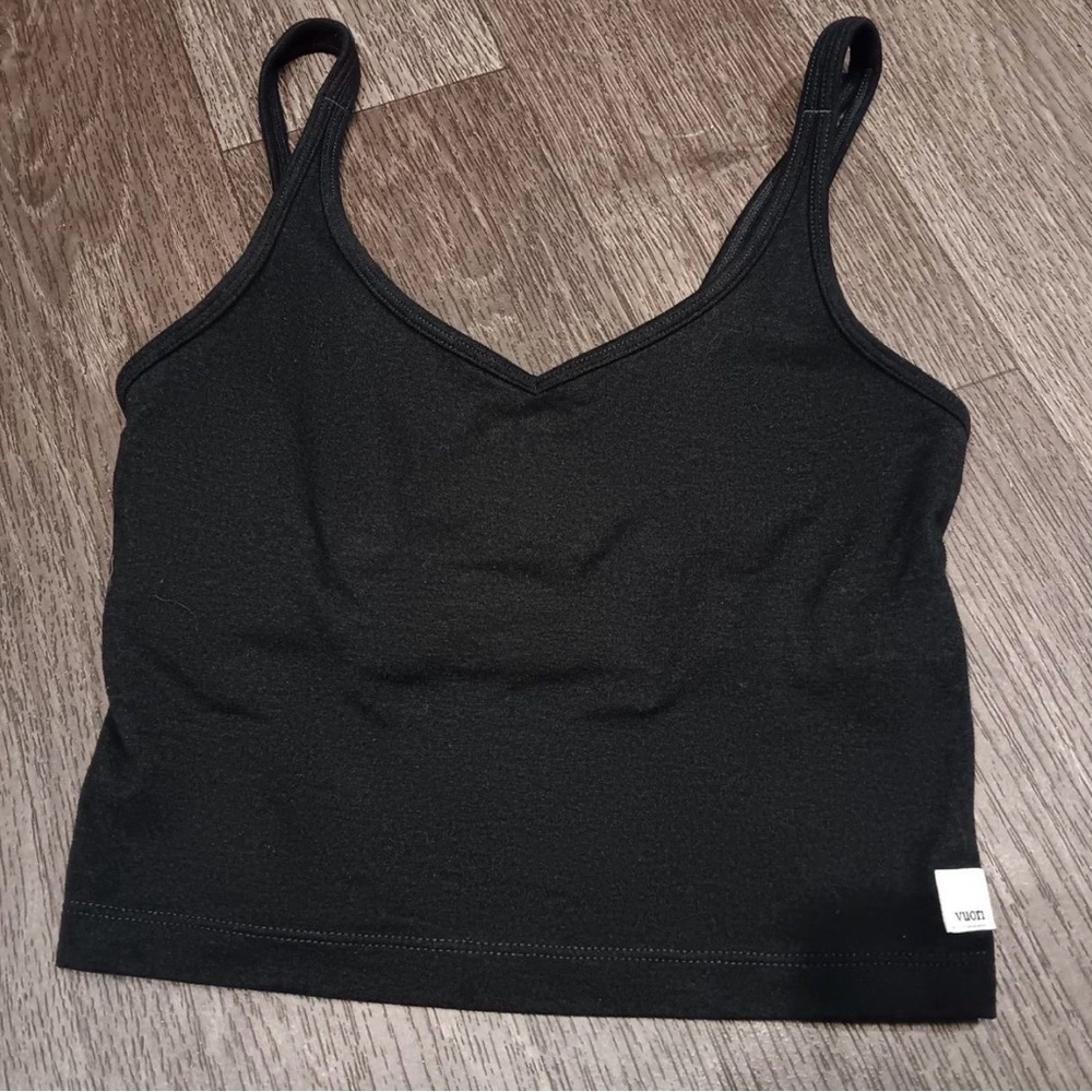 Vuori Black V-Neck Crop Top with built in bra